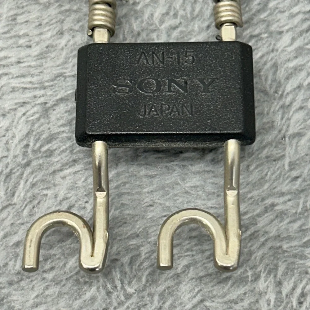 Vintage Sony AN-15 UHF Loop TV Antenna 300 Ohm Terminals Japan
